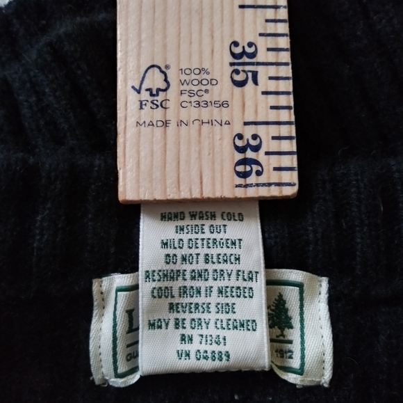 L.L. Bean 100% Merino lambs'Wool - Picture 7 of 7